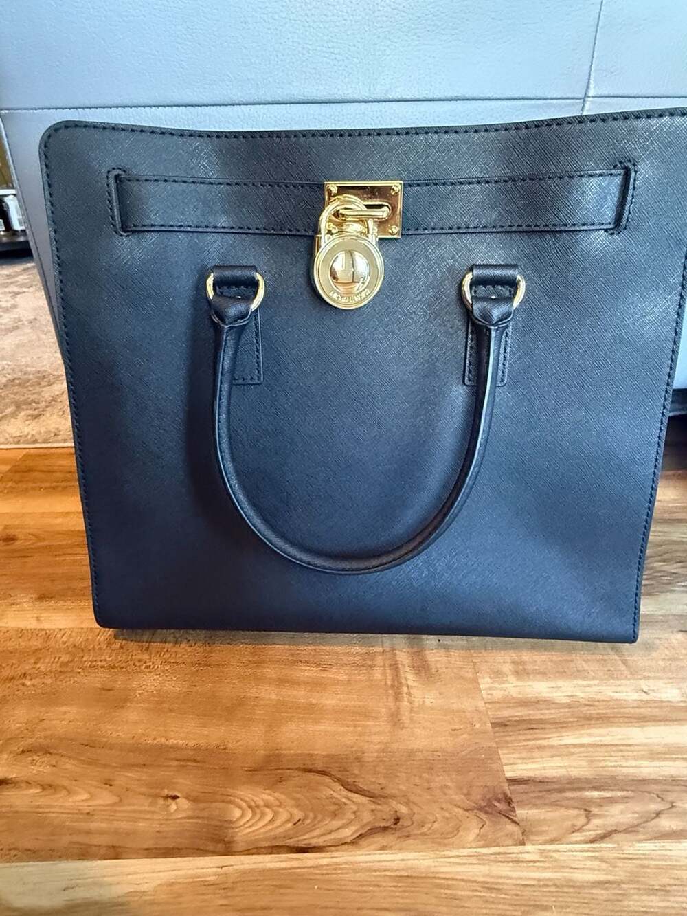 Michael Kors Hamilton Large Saffiano Leather Tote Bag in Black